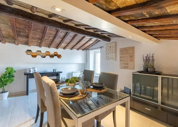 15 Min From Piazza Venezia Skyline Sanctuary In Trastevere Apartamento