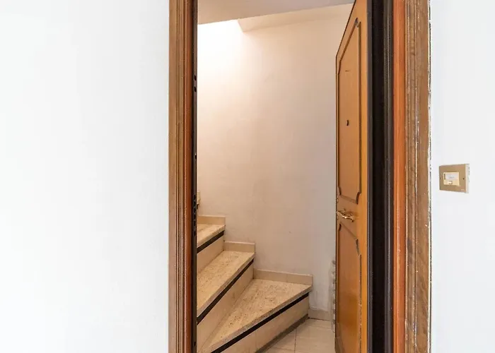 15 Min From Piazza Venezia Skyline Sanctuary In Trastevere Roma