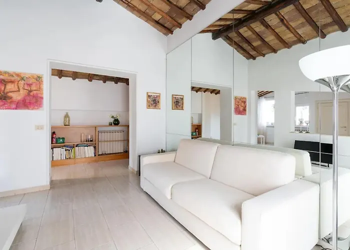 15 Min From Piazza Venezia Skyline Sanctuary In Trastevere Apartamento