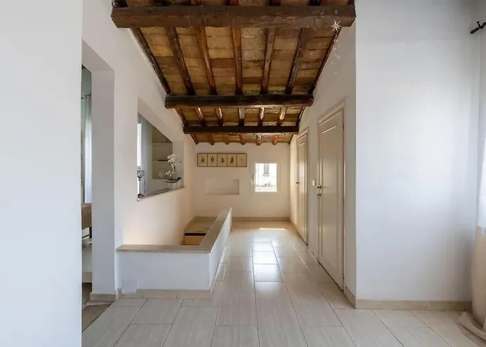 15 Min From Piazza Venezia Skyline Sanctuary In Trastevere *