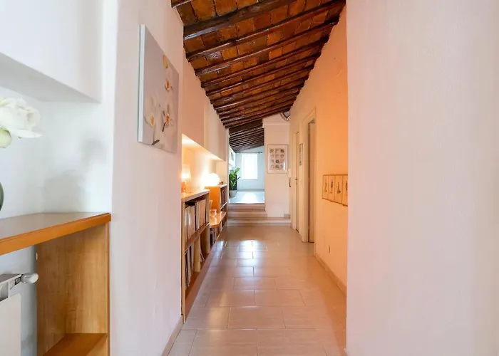 15 Min From Piazza Venezia Skyline Sanctuary In Trastevere *
