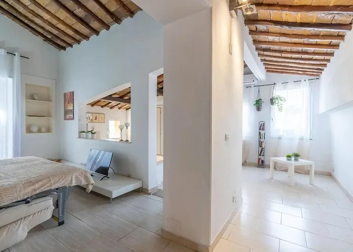 15 Min From Piazza Venezia Skyline Sanctuary In Trastevere Roma