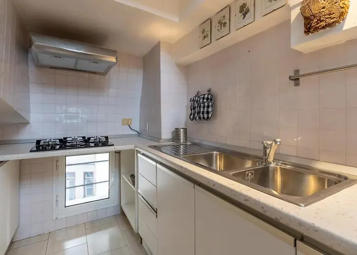 15 Min From Piazza Venezia Skyline Sanctuary In Trastevere Roma